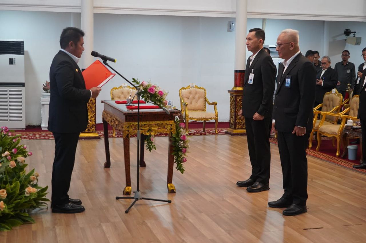 Inauguration of independent Commissioner and Operational Director of Bank Sumsel Babel