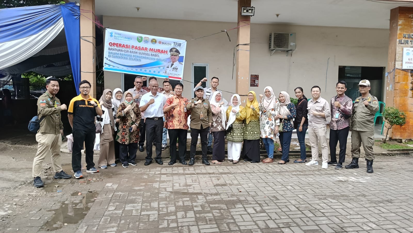 Bank Sumsel Babel Supports the South Sumatra Government Program to Reduce Inflation by Holding a Cheap Market